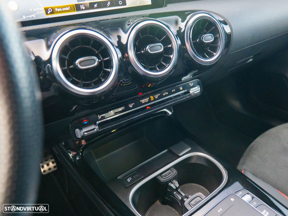 Mercedes-Benz A 250 Limousine e 8G-DCT AMG Line - 18