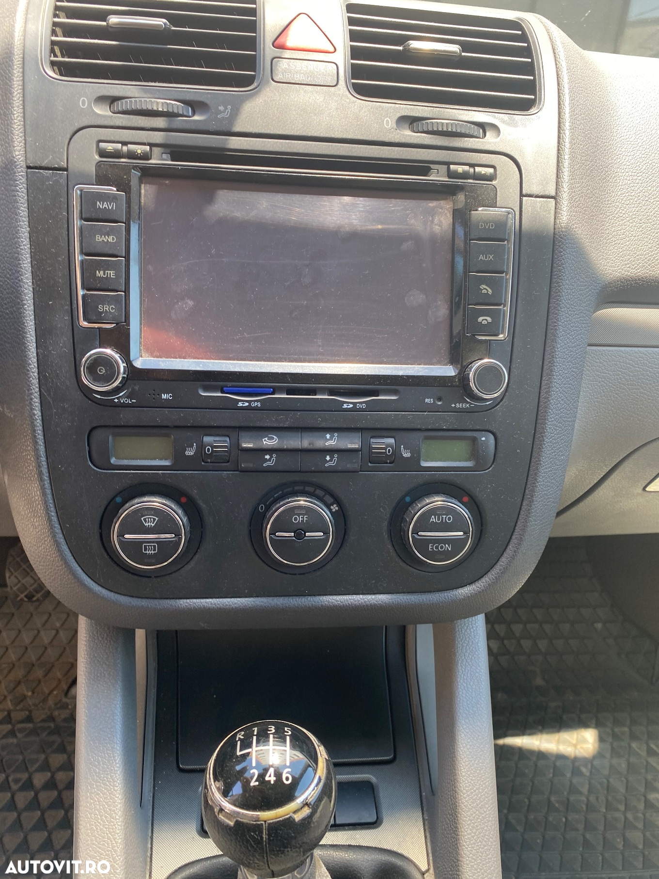 Volkswagen Golf 2.0 FSI Comfortline - 21