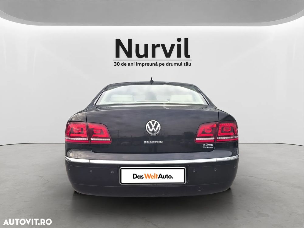 Volkswagen Phaeton - 3