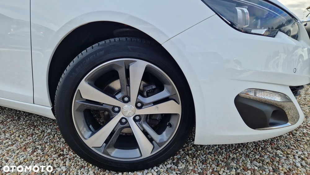 Peugeot 308 ver-1-6-bluehdi-allure-s-s-eat6 - 28