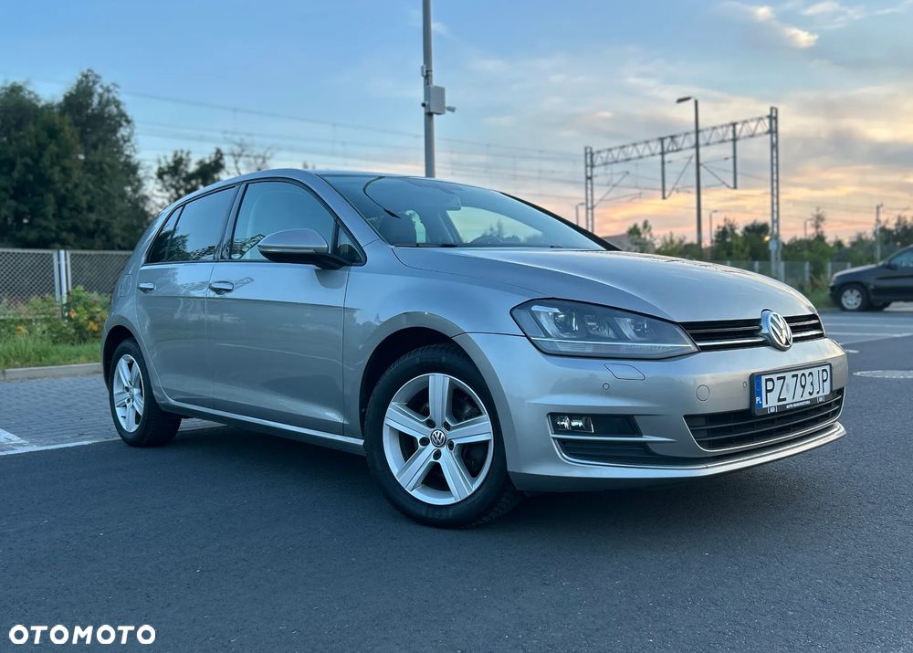 Volkswagen Golf - 2