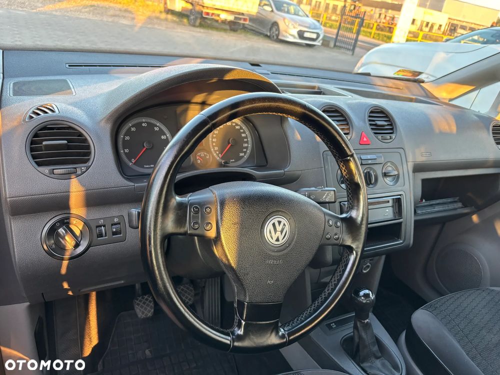 Volkswagen Caddy Life - 17