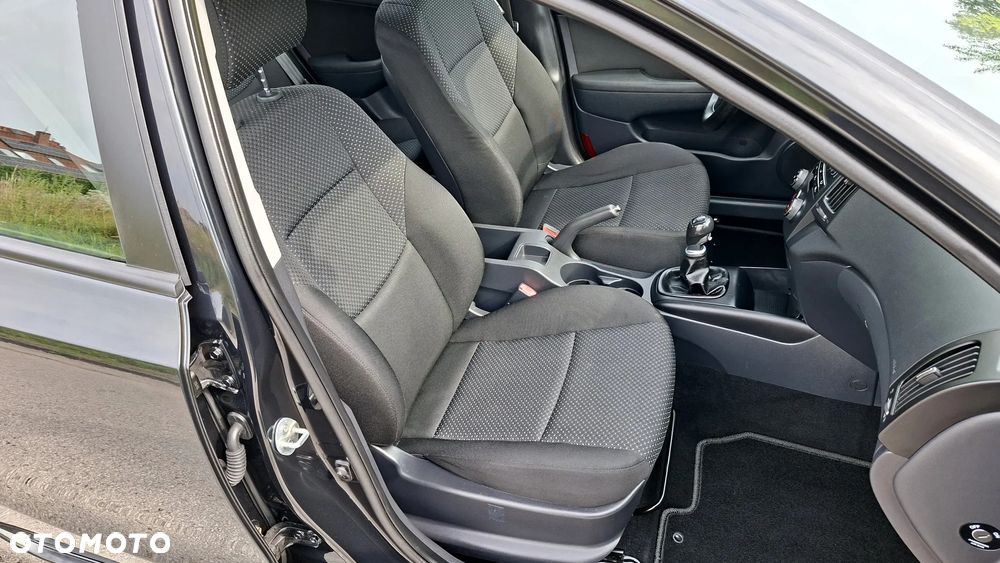 Hyundai i30 1.4 Blue Comfort - 32