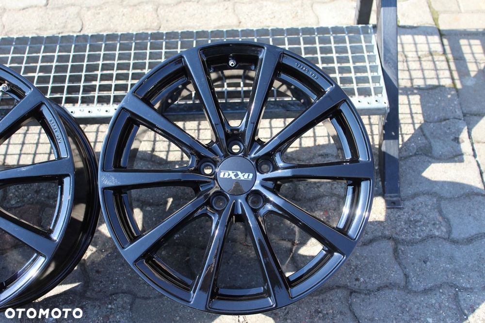 BROCK TESLA MODEL S 19cali 5x120 ET38 8,5J TPMS - 4