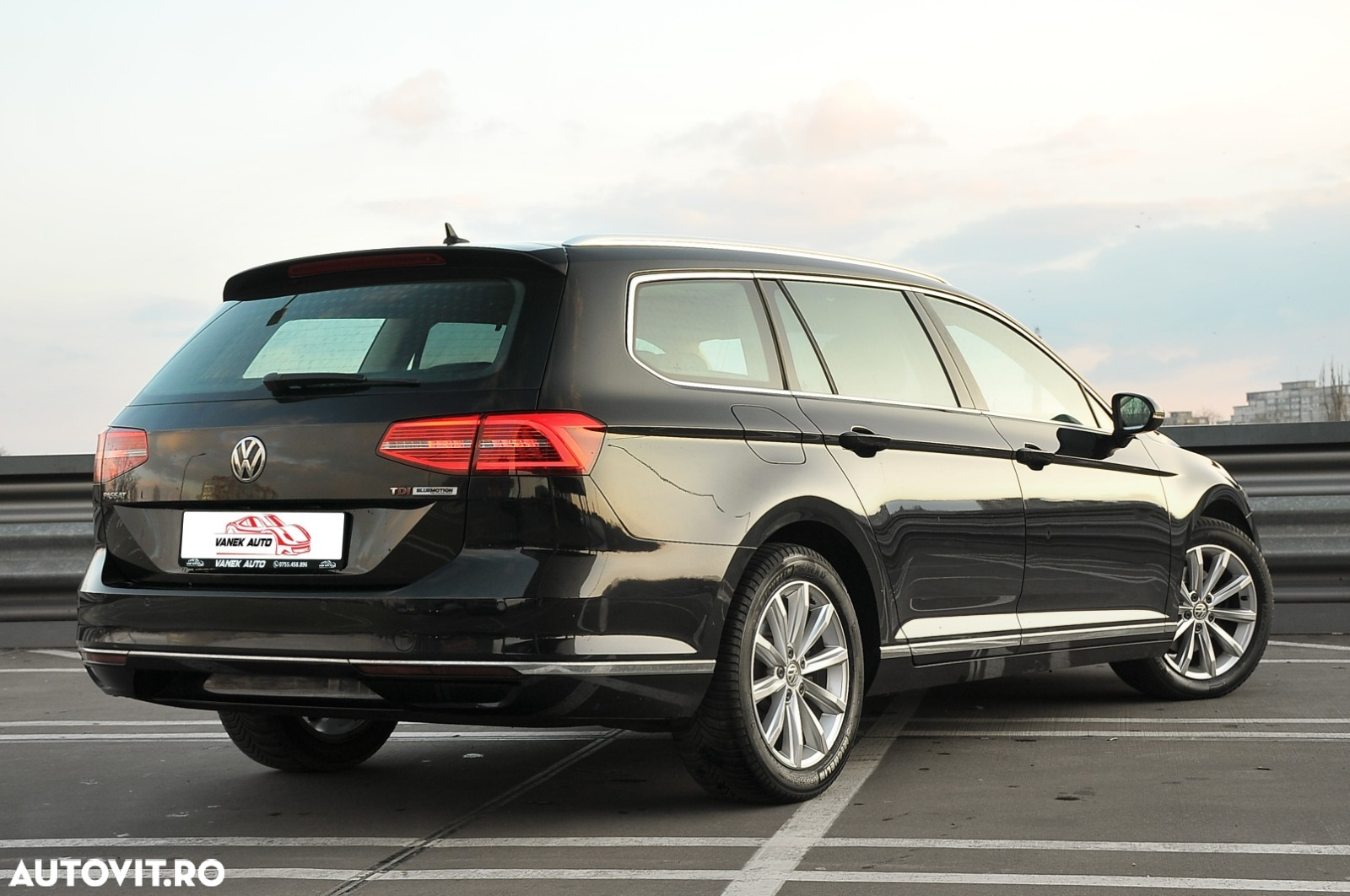 Volkswagen Passat - 5