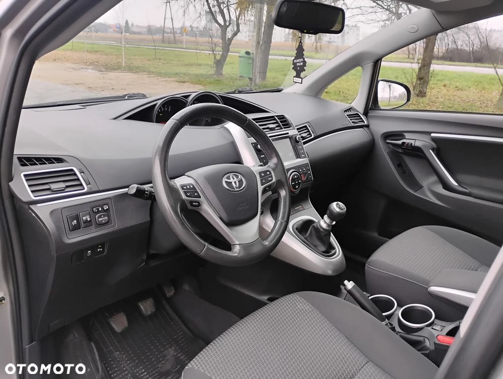 Toyota Verso 1.8 Sol plus NAVI - 2