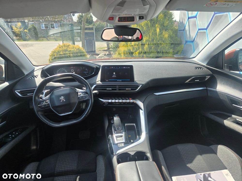 Peugeot 3008 1.5 BlueHDi Active S&S EAT8 - 28