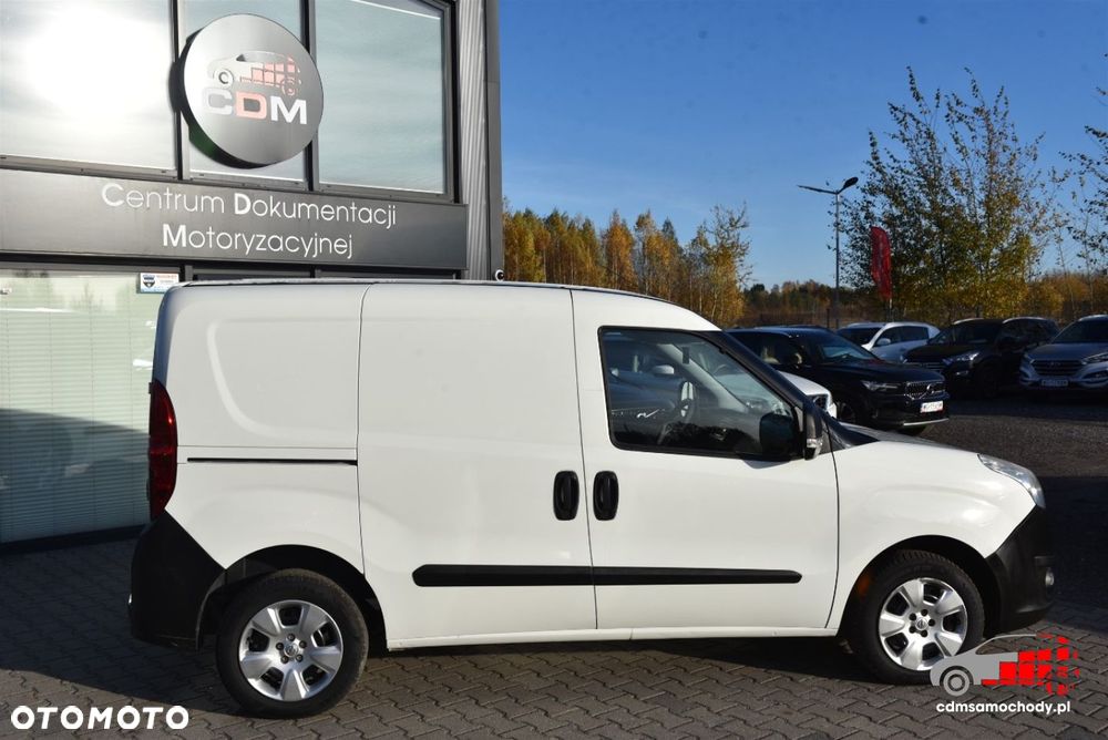Opel COMBO - 11