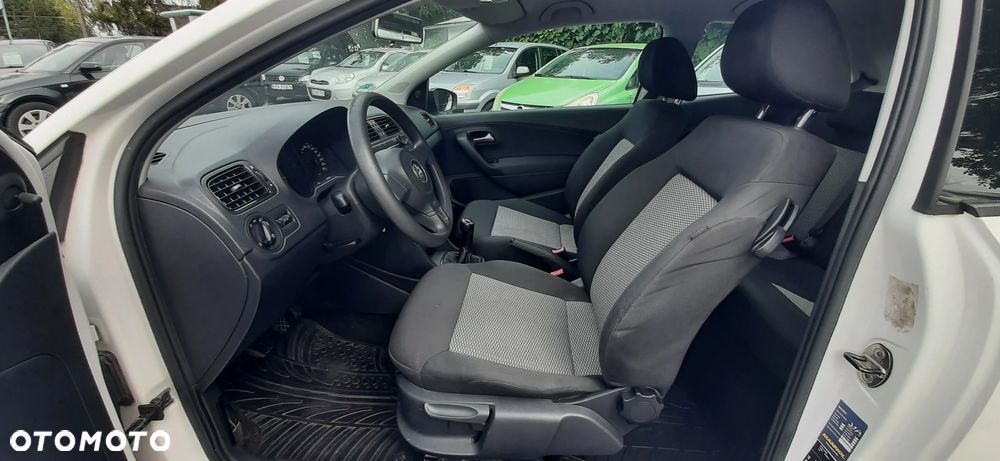 Volkswagen Polo - 36
