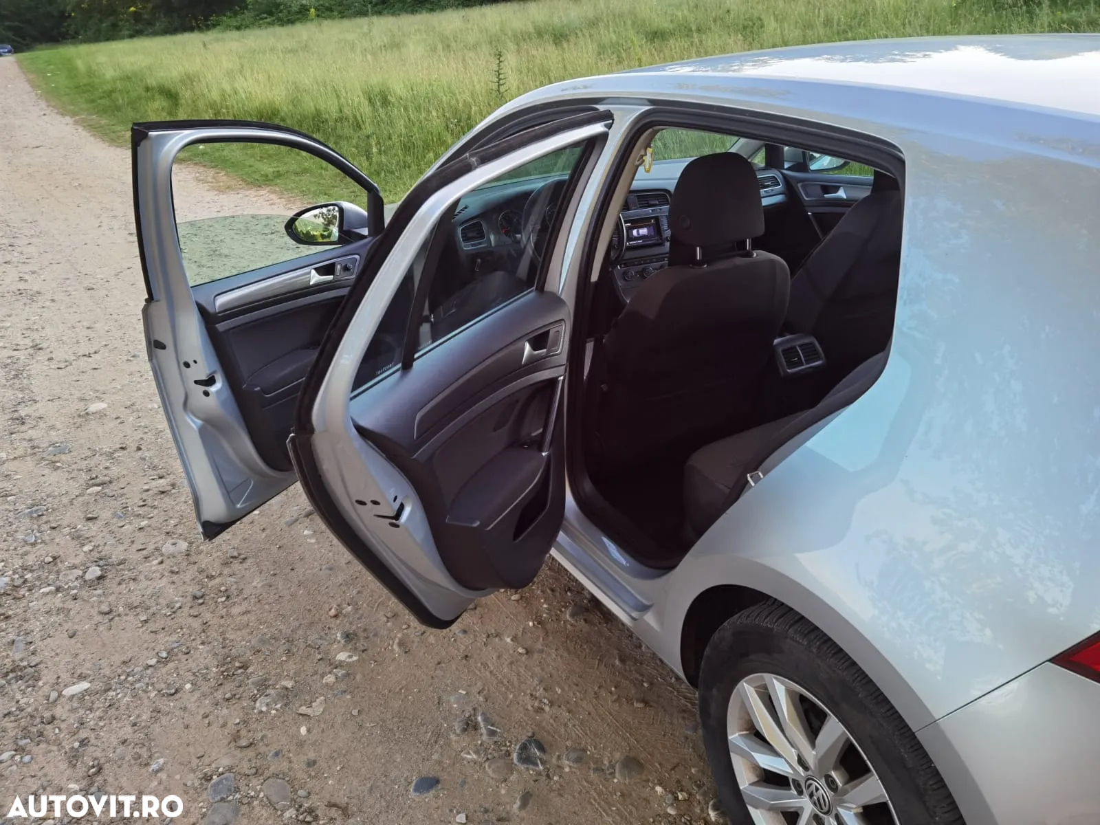 Volkswagen Golf 1.6 TDI DPF BMT Comfortline - 4