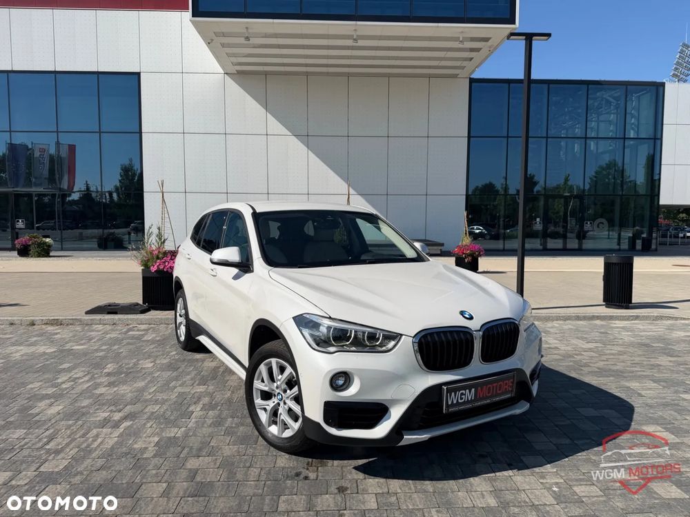BMW X1 xDrive20i Advantage - 1