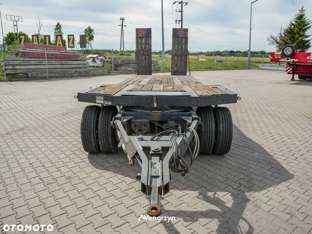 Inny BAUER FAHRZEUGBAU | Przyczepa 3 osiowa z najazdami hydraulicznymi - 3