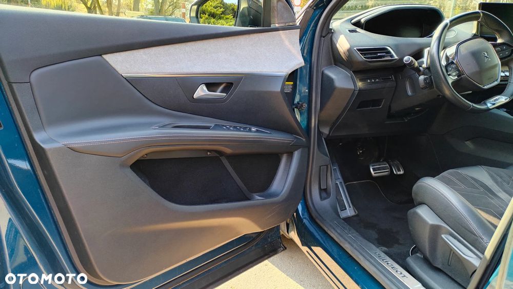 Peugeot 3008 1.2 PureTech GT Pack S&S EAT8 - 22