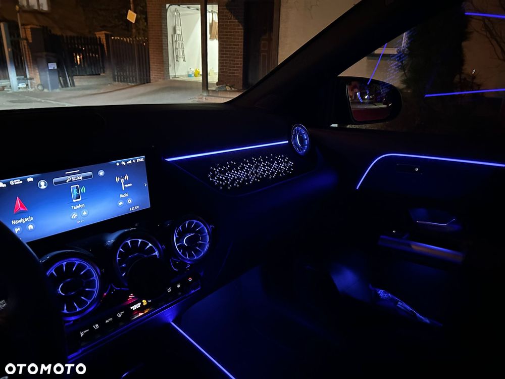 Mercedes-Benz GLA 250e AMG Line - 34