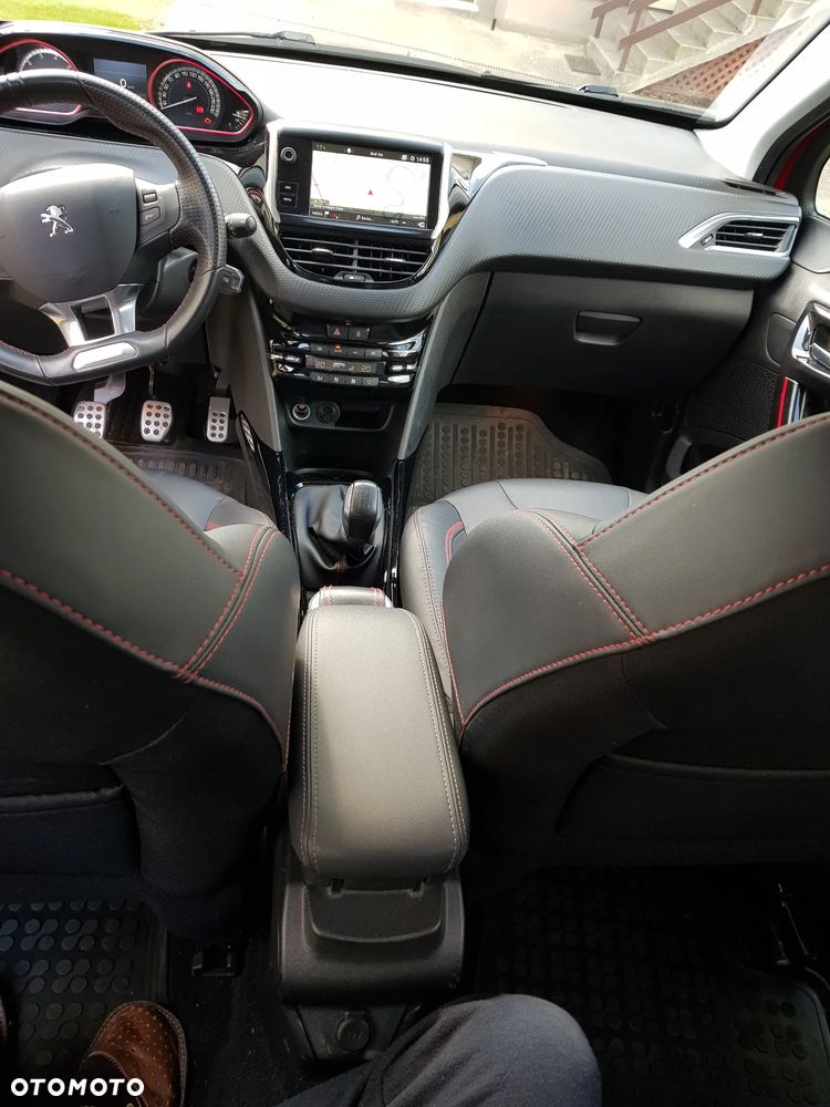 Peugeot 2008 PureTech 110 Stop&Start GT-Line Edition - 12
