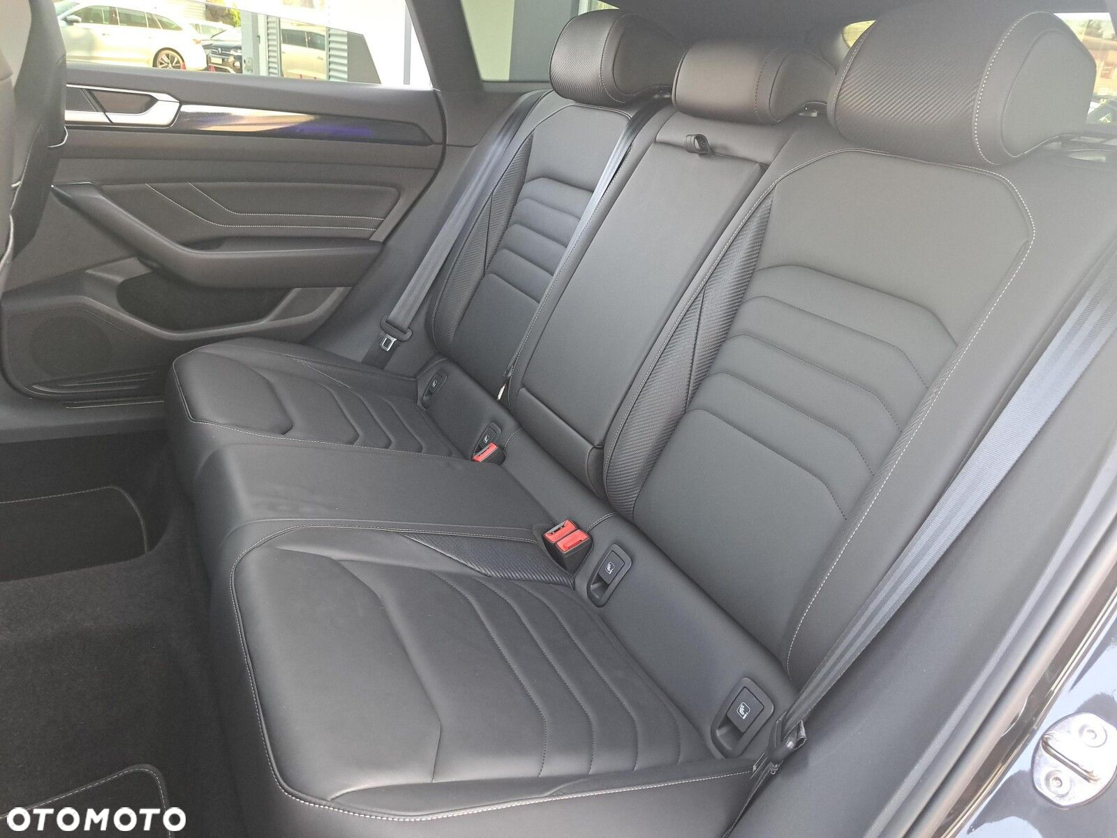 Volkswagen Arteon 2.0 TDI R-Line DSG - 17