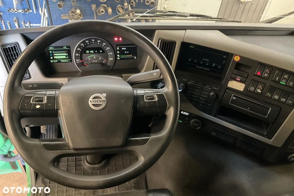 Volvo FM 330 - 12