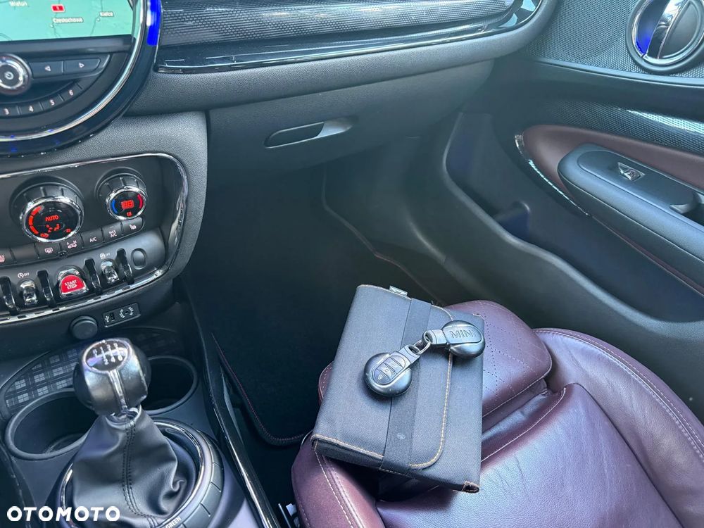 MINI Clubman Cooper SD - 16