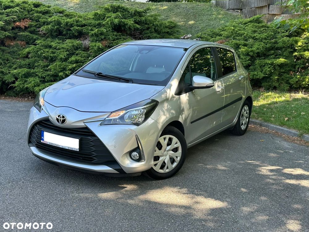 Toyota Yaris 1.5 Premium - 3