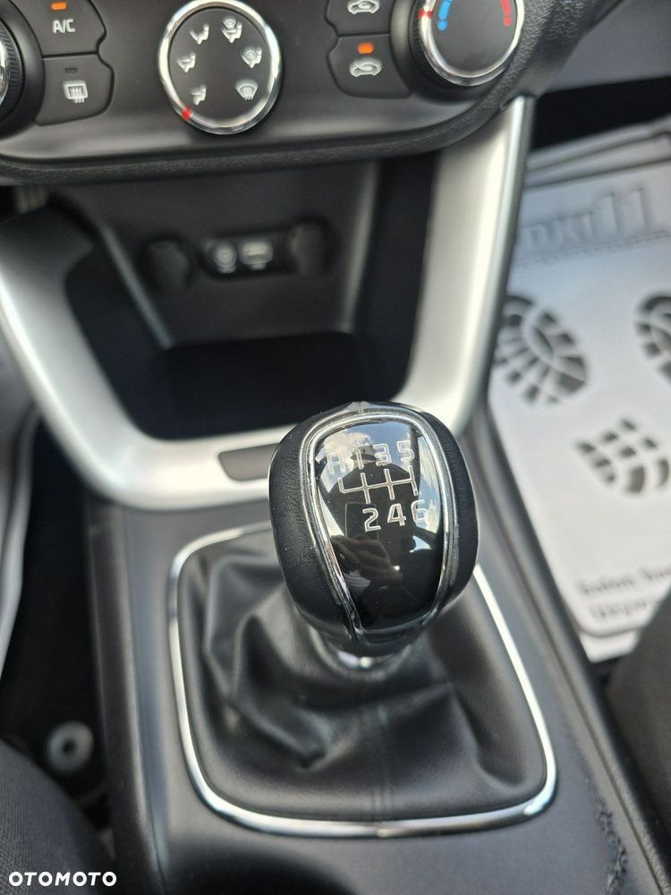 Kia Ceed - 34