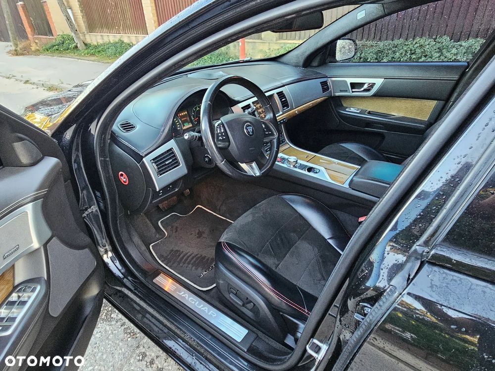 Jaguar XF XFR - 5