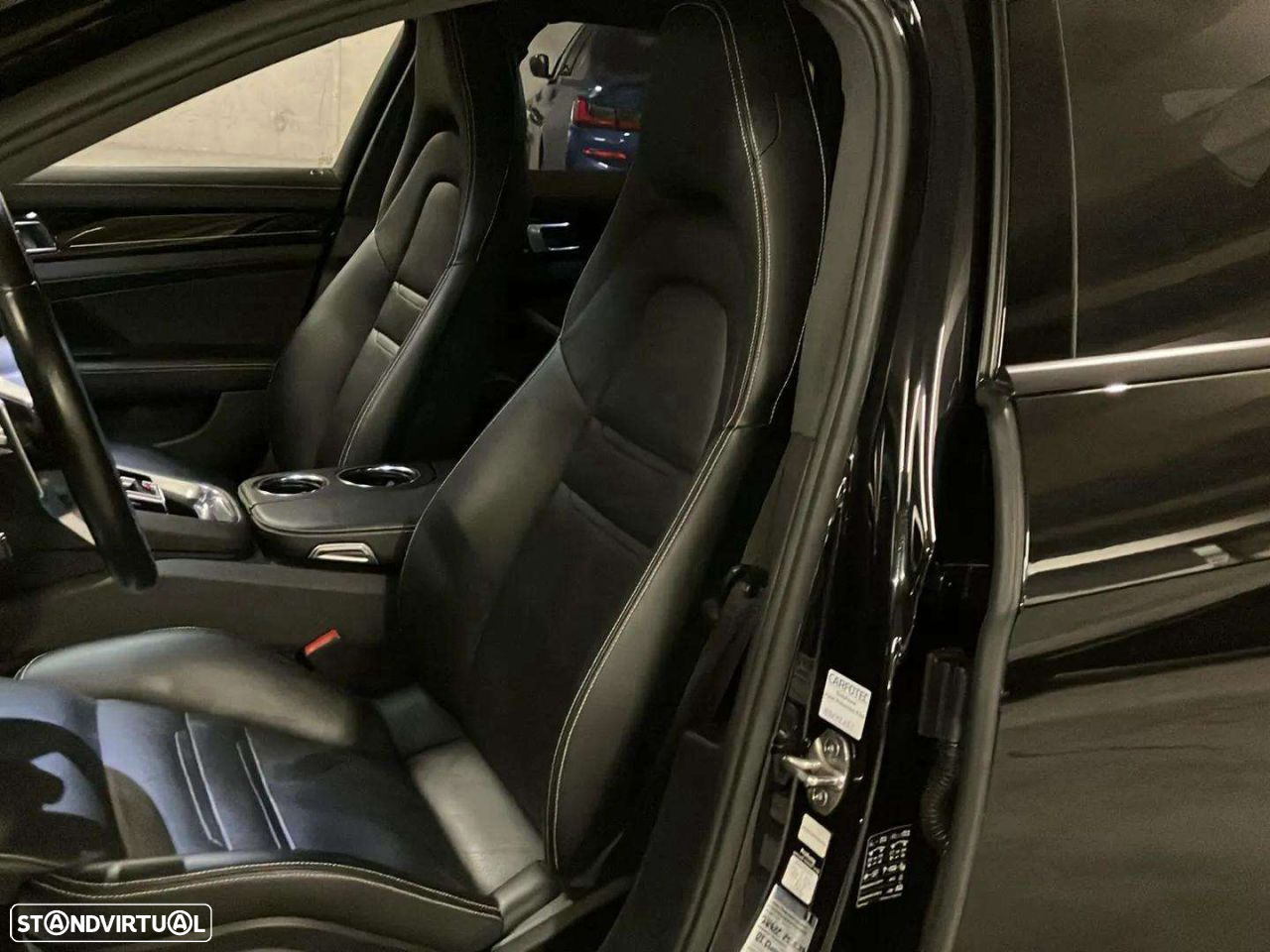 Porsche Panamera - 12