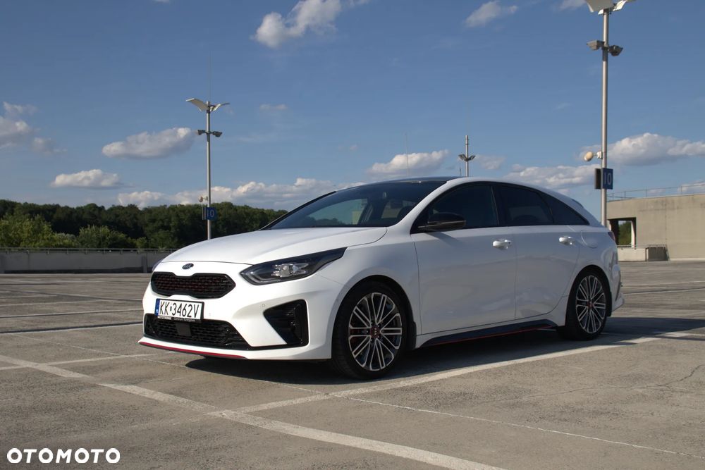 Kia ProCeed 1.6 T-GDI GT DCT - 2
