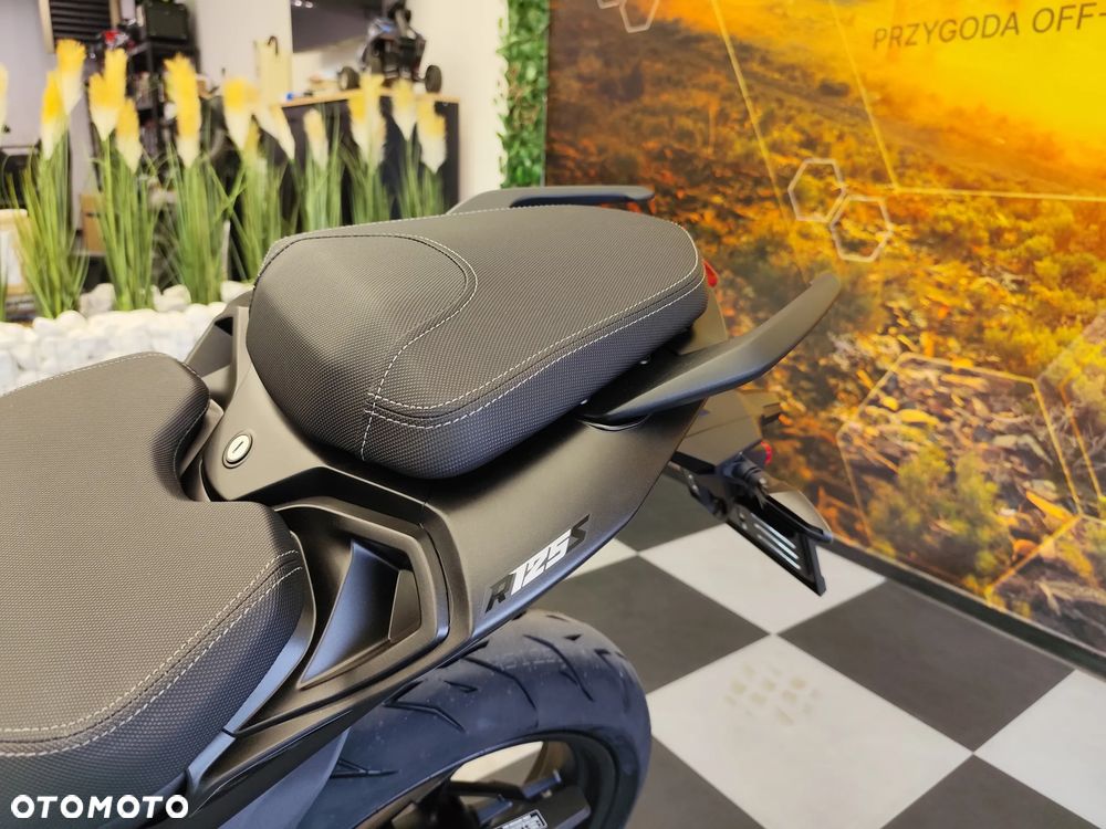 VOGE R125S - 21