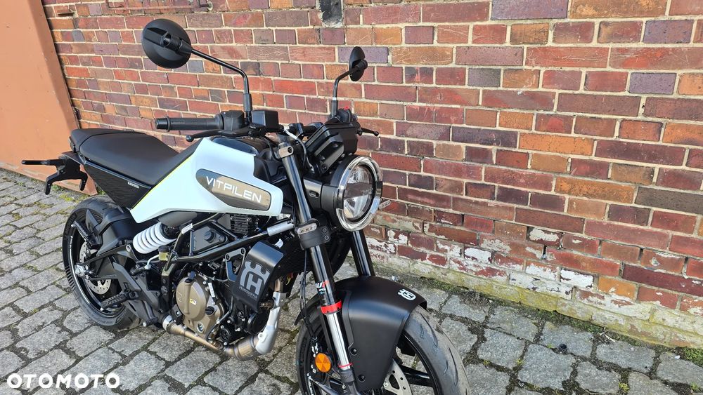 Husqvarna Vitpilen - 20