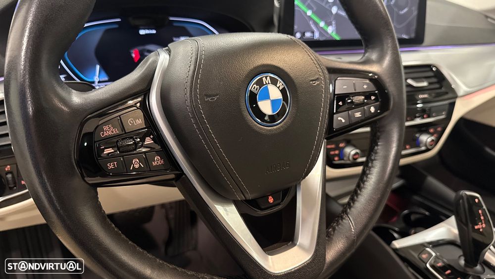 BMW 520 e Touring Aut. Luxury Line - 9
