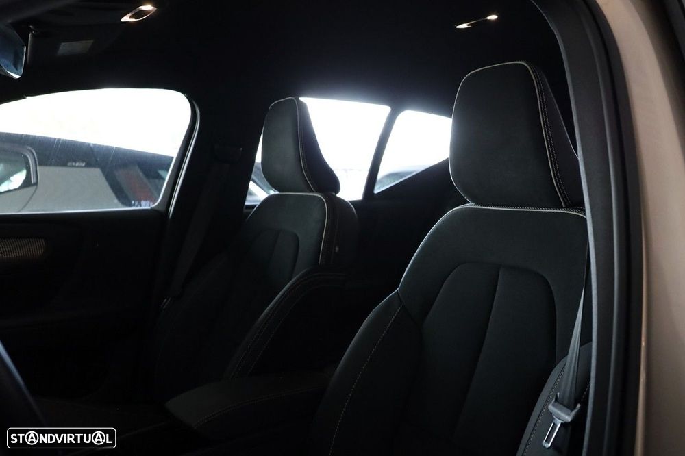 Volvo XC 40 1.5 T2 Plus Dark Auto - 6