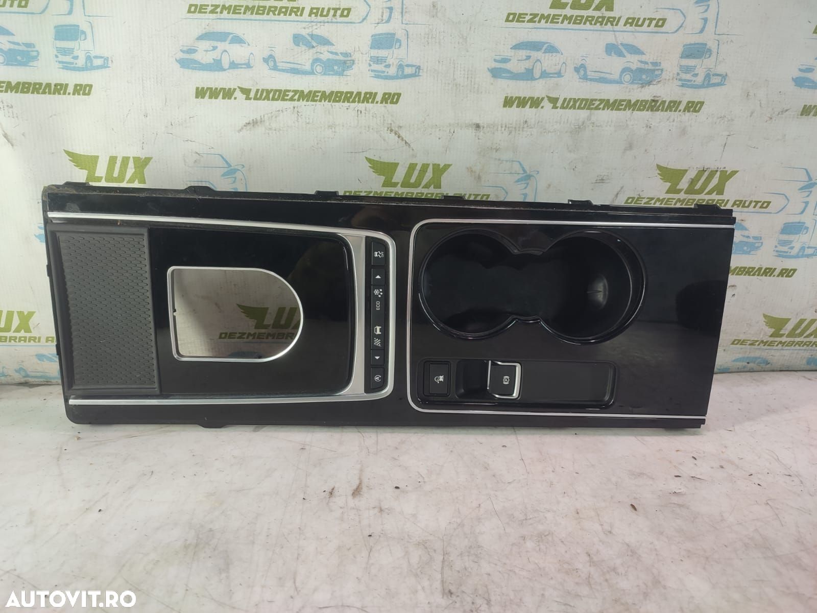 Ornament consola centrala gx73-044e04-a Jaguar XE X760 [2014 - 2020] - 1