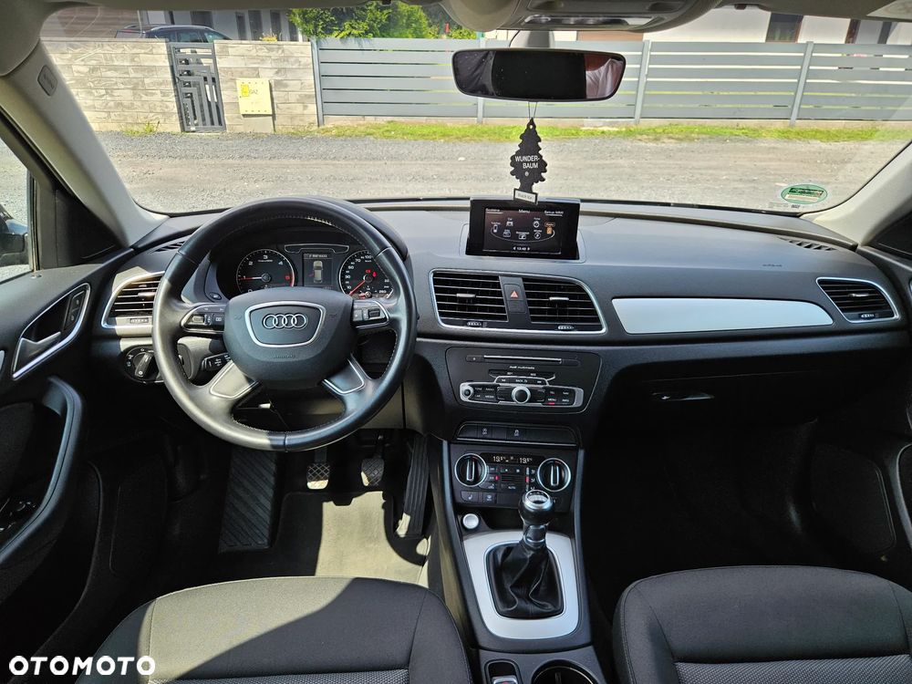 Audi Q3 2.0 TDI Design - 11
