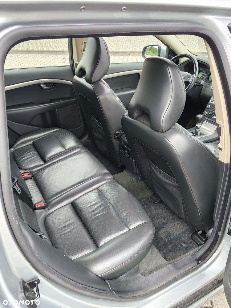 Volvo V70 - 11