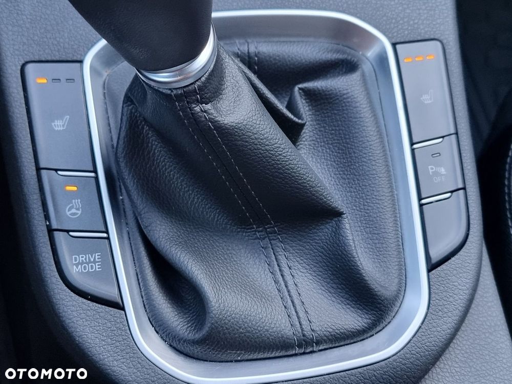 Hyundai i30 1.5 T-GDI 48V Smart - 36
