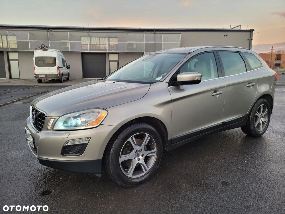 Volvo XC 60 D5 AWD Summum - 8