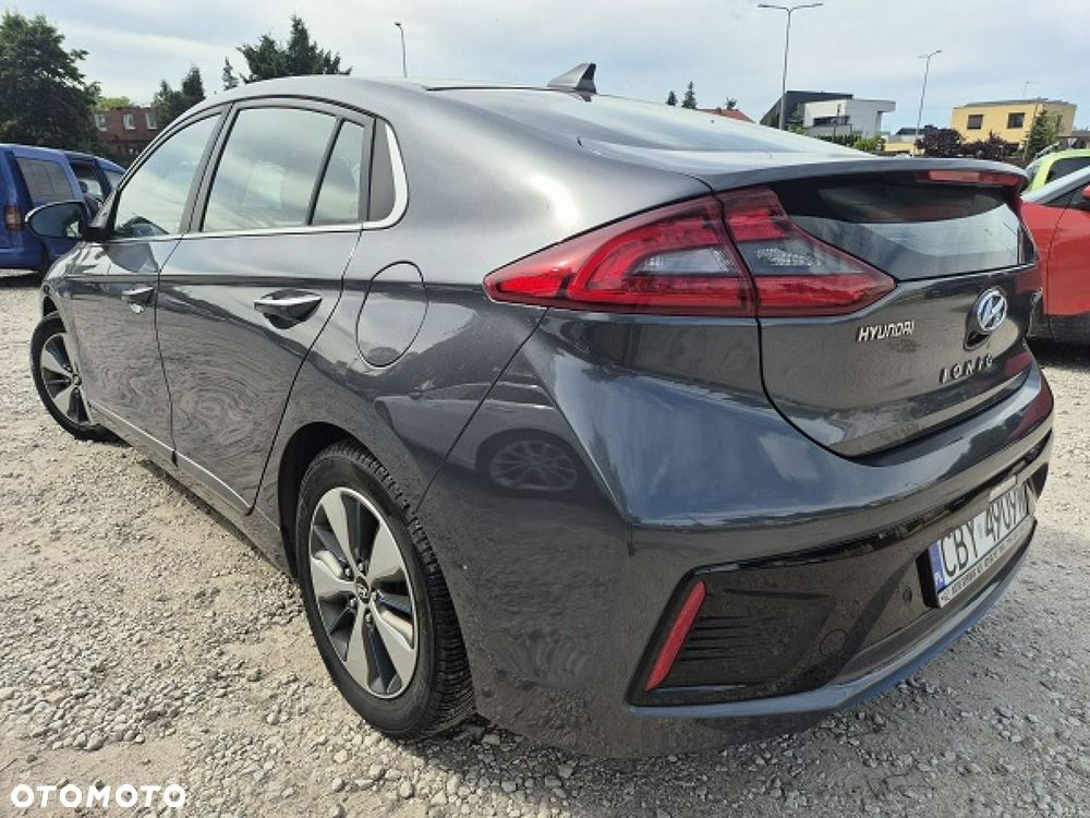 Hyundai IONIQ - 5