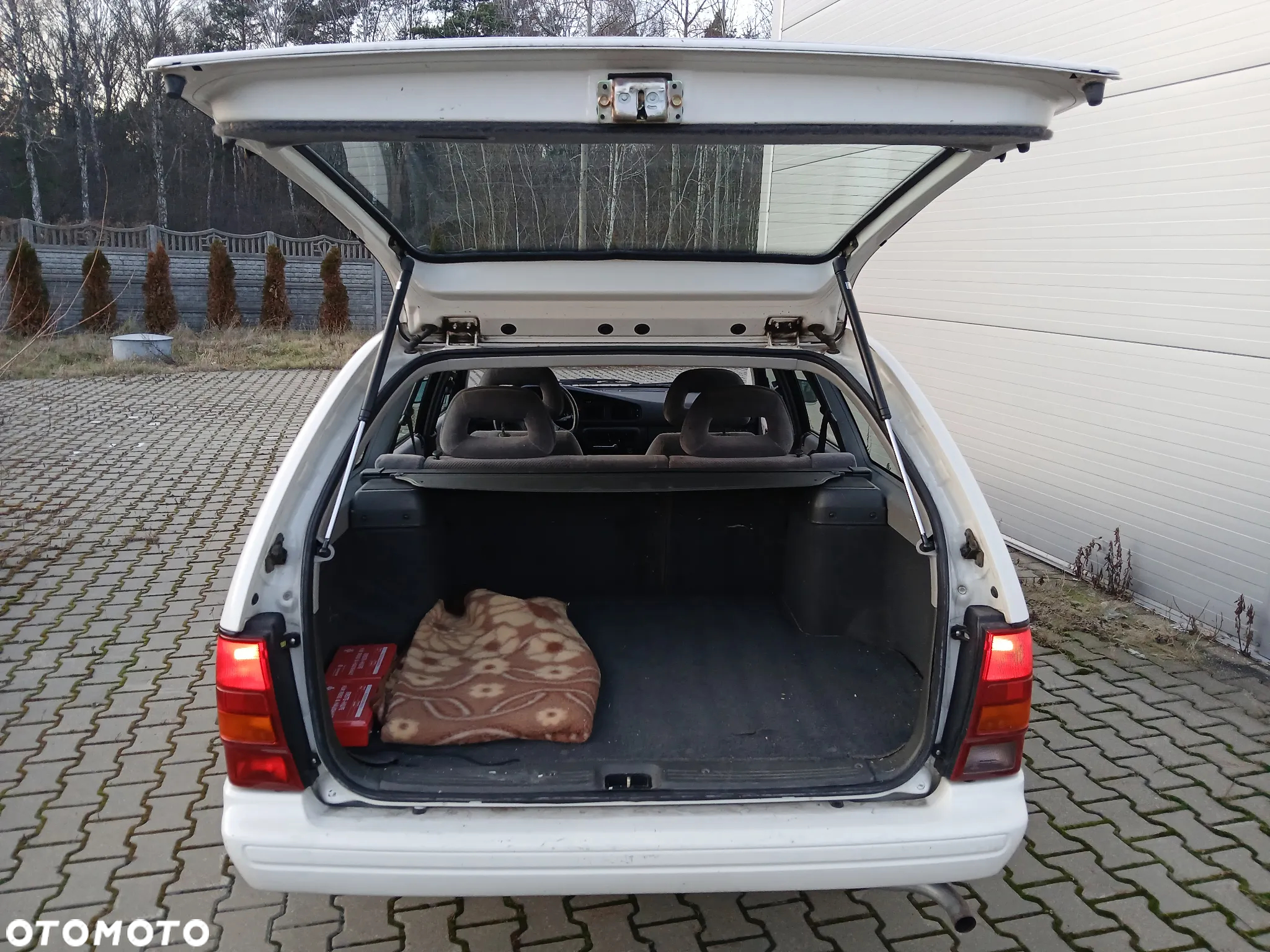 Mazda 626 2.0 GLX - 10