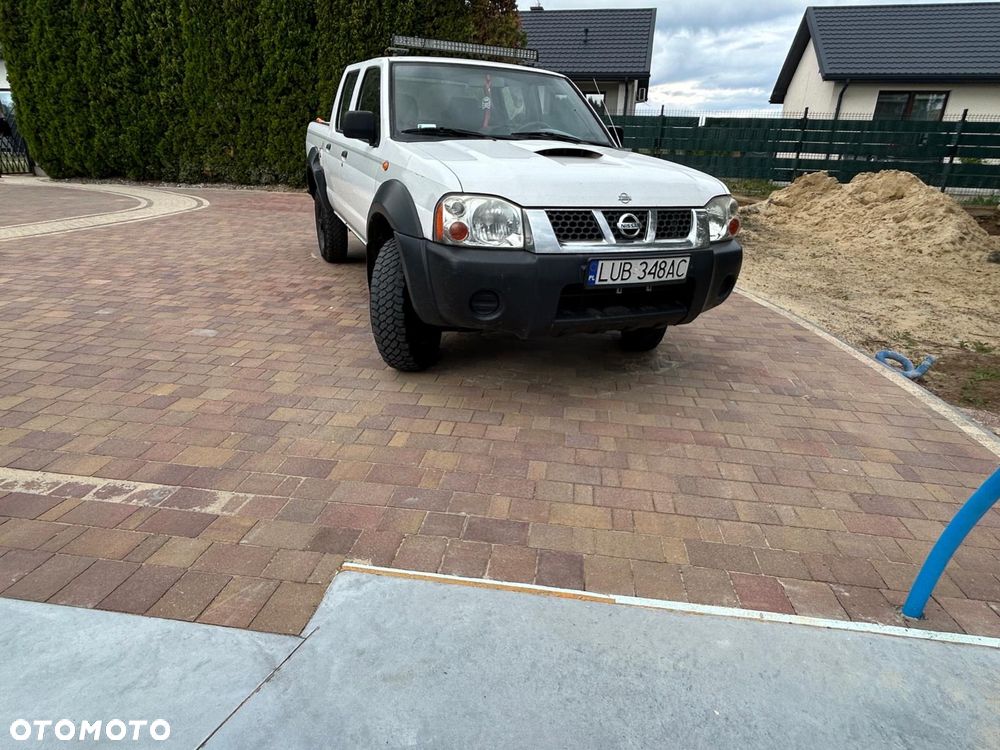 Nissan Navara - 2