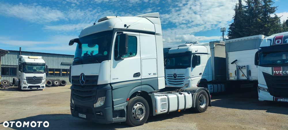 Mercedes-Benz Actros - 2