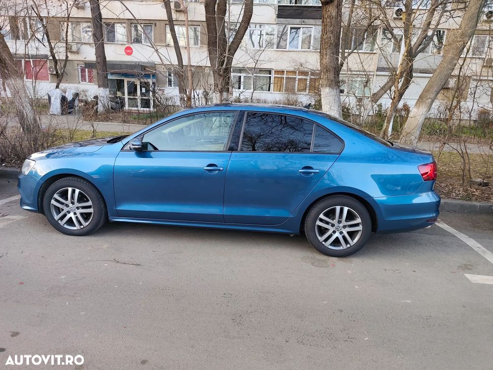 Volkswagen Jetta 1.2 TSI BlueMotion Technology - 10