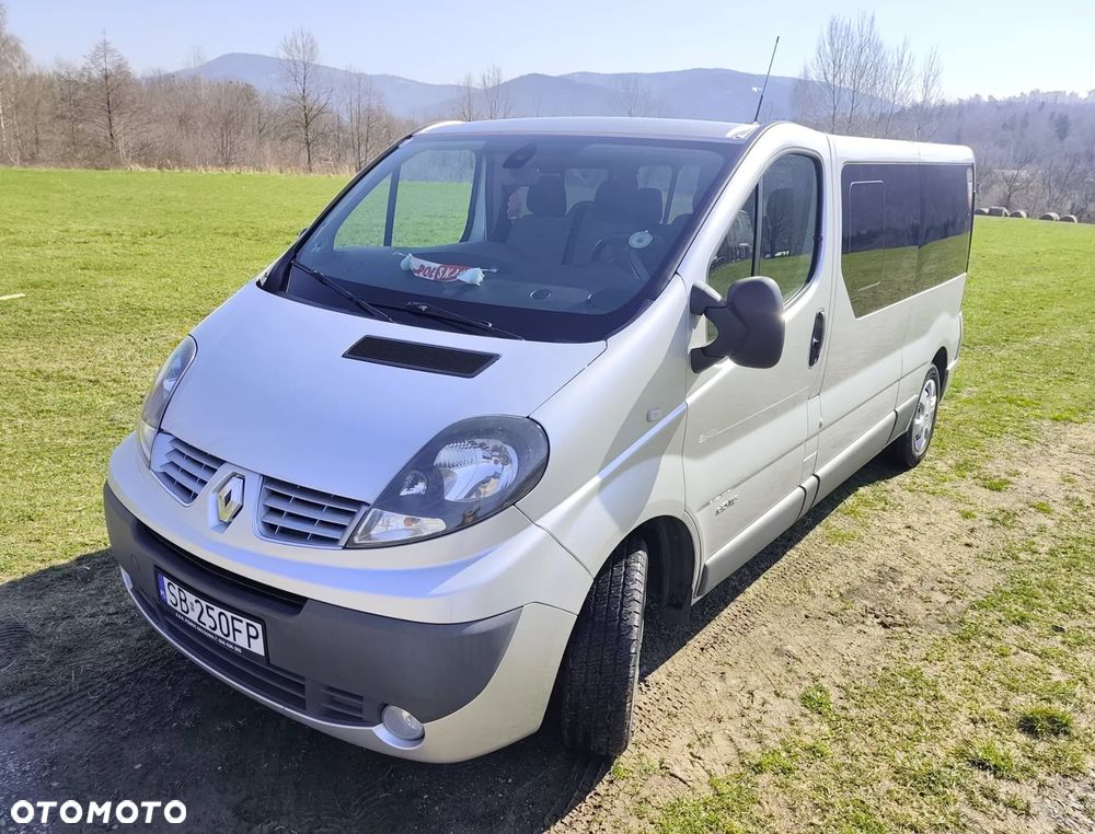 Renault Trafic FAP Grand Passenger Black Edition - 1