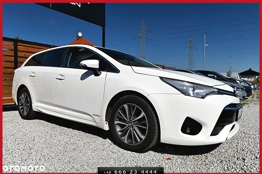 Toyota Avensis Touring Sports 1.6 D-4D Executive - 5