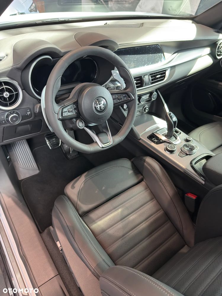 Alfa Romeo Stelvio 2.2 JTDM Sprint Q4 - 14