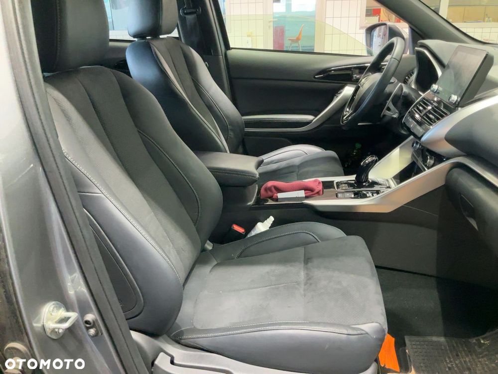 Mitsubishi Eclipse Cross - 4