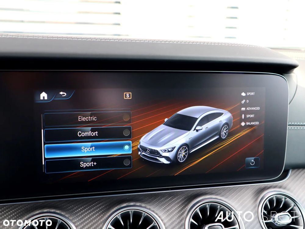 Mercedes-Benz AMG GT 63 S 4Matic+ Speedshift MCT 9G - 35