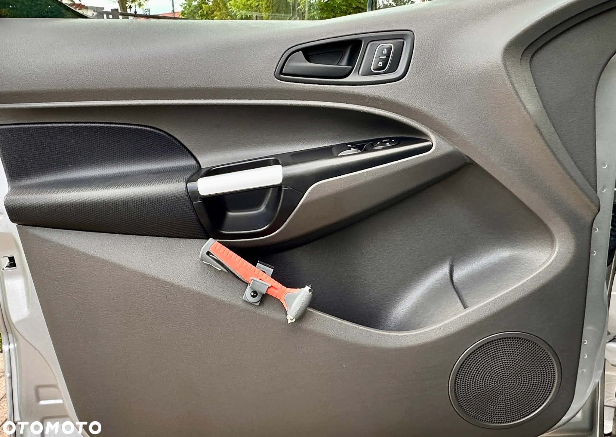 Ford TRANSIT CONNECT - 11