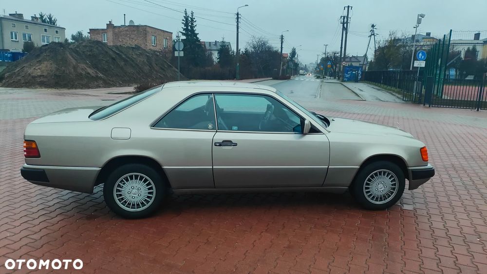 Mercedes-Benz W124 (1984-1993) - 7
