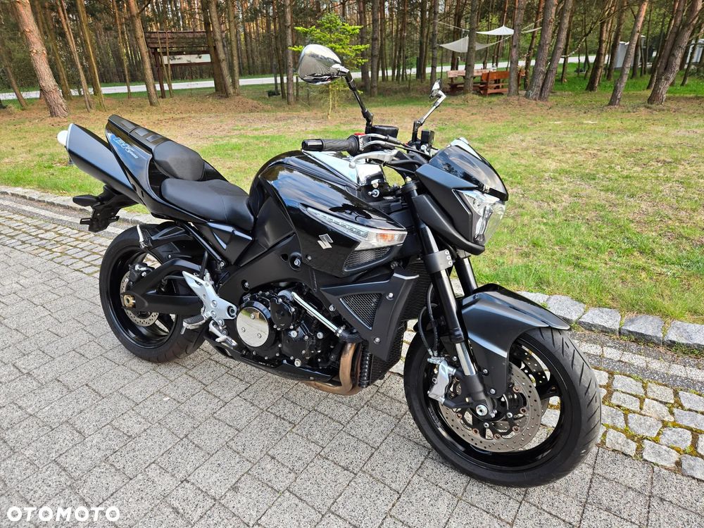 Suzuki GSX - 7