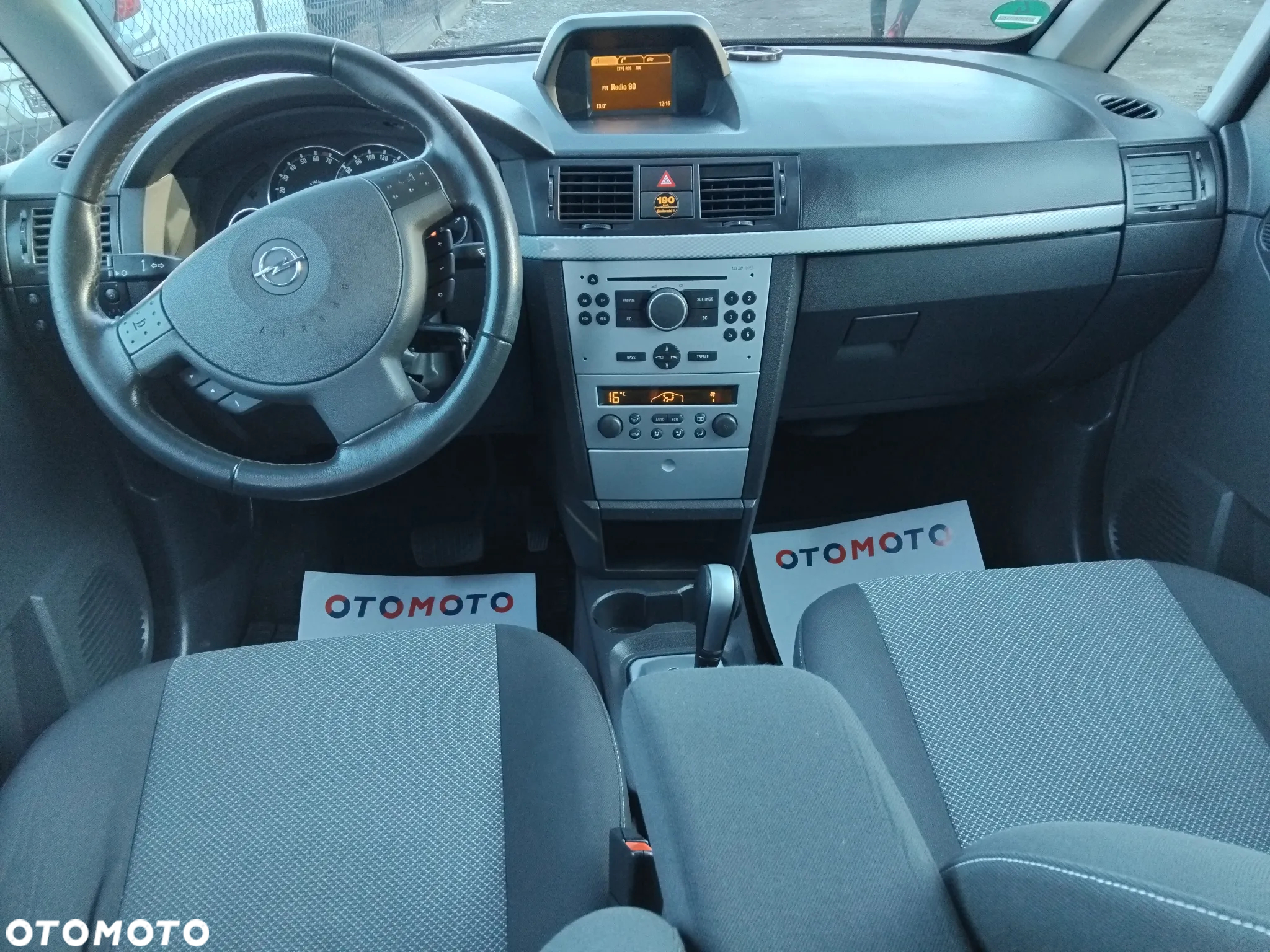 Opel Meriva 1.6 Essentia MTA - 30